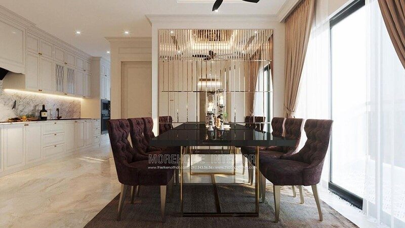 Mẫu bàn ăn biệt thựvới chân inox vàng kim cao cấp kết hợp mẫu ghế ăn gỗ bọc nỉ tạo nên bộ bàn ăn đẳng cấp phù hơp với không gian phòng ăn rộng